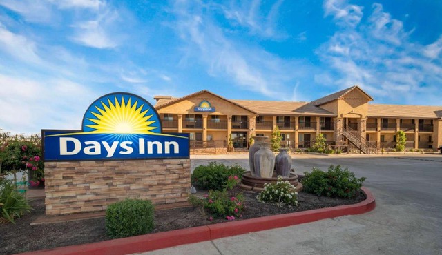 Days Inn by Wyndham Galt - Elk Grove South