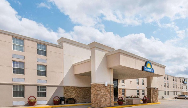 Days Inn by Wyndham Gillette