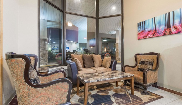 Days Inn by Wyndham Gillette