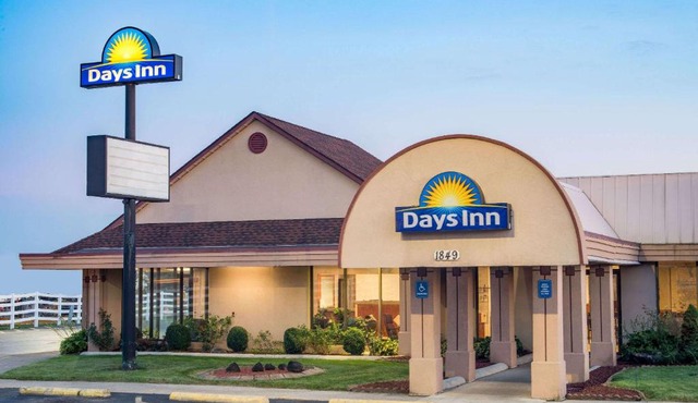 Days Inn by Wyndham Grove City Columbus South