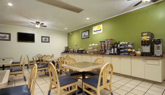Days Inn by Wyndham Hardeeville/I-95 State Line