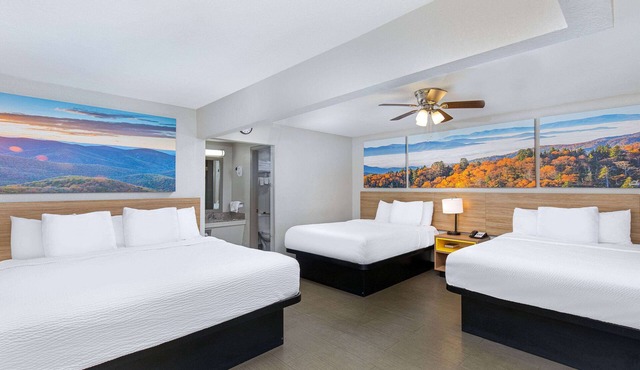 Days Inn by Wyndham Holladay