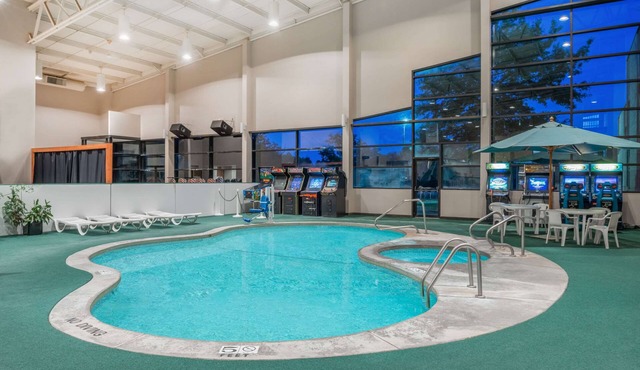 Days Inn by Wyndham Kirksville