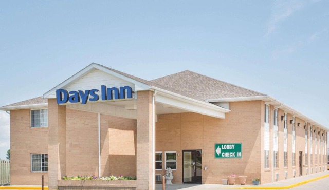 Days Inn by Wyndham Lexington NE