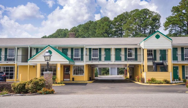 Days Inn by Wyndham Lincolnton