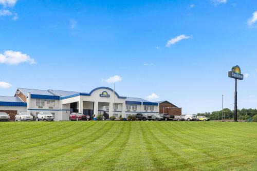 Days Inn by Wyndham Madisonville