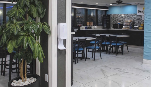 Days Inn by Wyndham Marianna