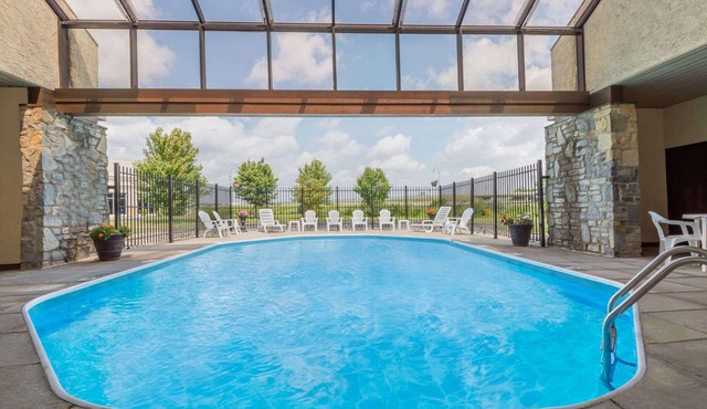 Days Inn by Wyndham Maumee/Toledo