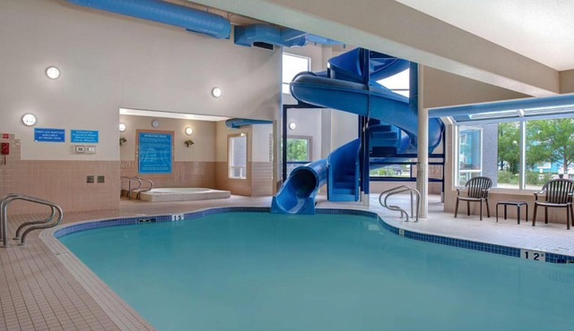 Days Inn by Wyndham Medicine Hat