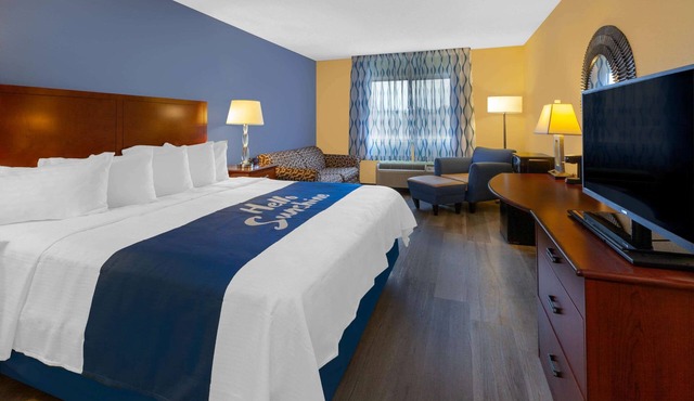 Days Inn by Wyndham Milan Sandusky South