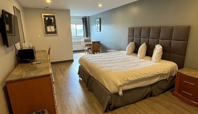 Days Inn by Wyndham Moosic