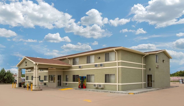 Days Inn by Wyndham North Platte