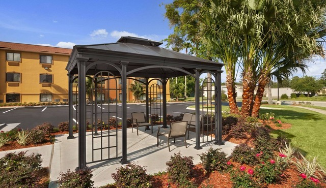 Days Inn by Wyndham Orange Park/Jacksonville