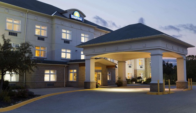 Days Inn by Wyndham Orillia
