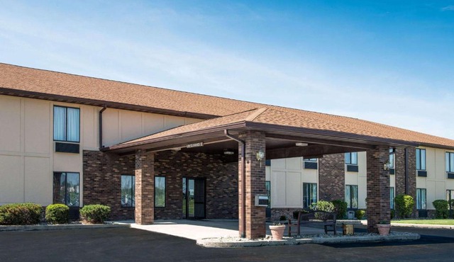 Days Inn by Wyndham Pontoon Beach
