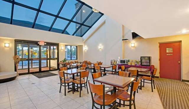 Days Inn by Wyndham Parsippany