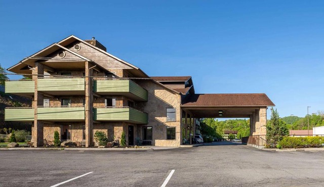 Days Inn By Wyndham Pigeon Forge South