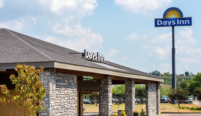 Days Inn by Wyndham Pittsburgh-Harmarville