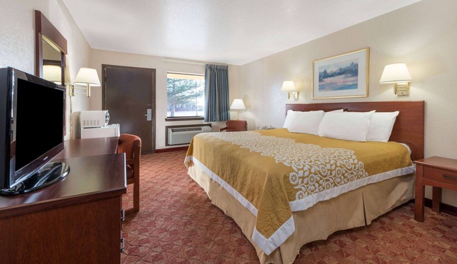 Days Inn by Wyndham Russell