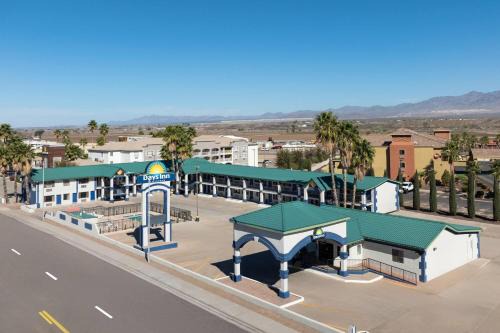 Days Inn by Wyndham Safford, AZ
