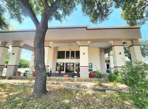 Days Inn by Wyndham San Marcos