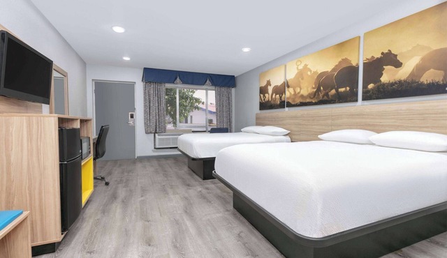 Days Inn by Wyndham South Fort Worth