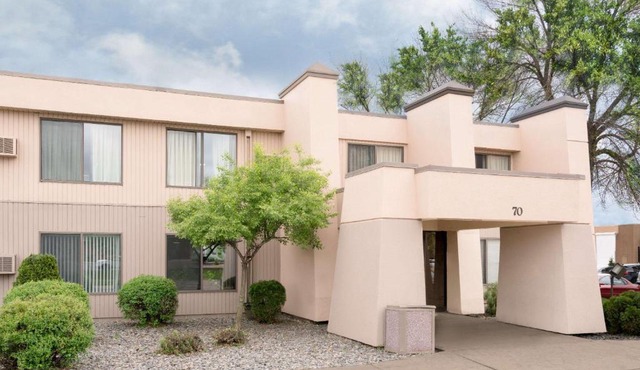 Days Inn by Wyndham St Cloud