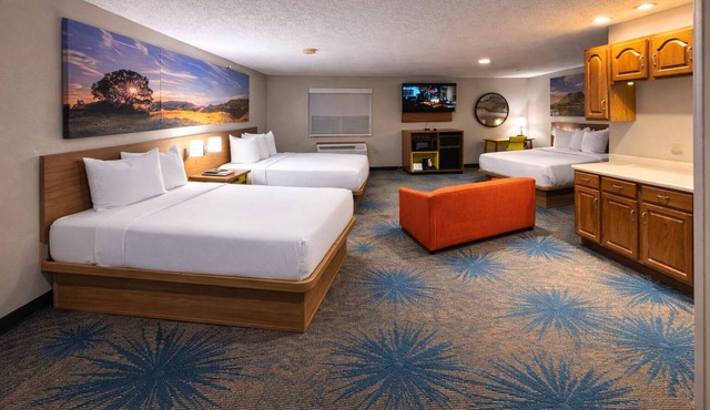 Days Inn by Wyndham Sturgis