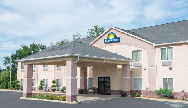 Days Inn by Wyndham Sullivan