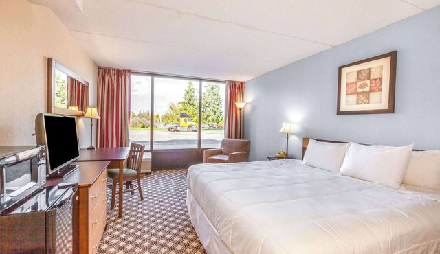 Days Inn by Wyndham Syracuse