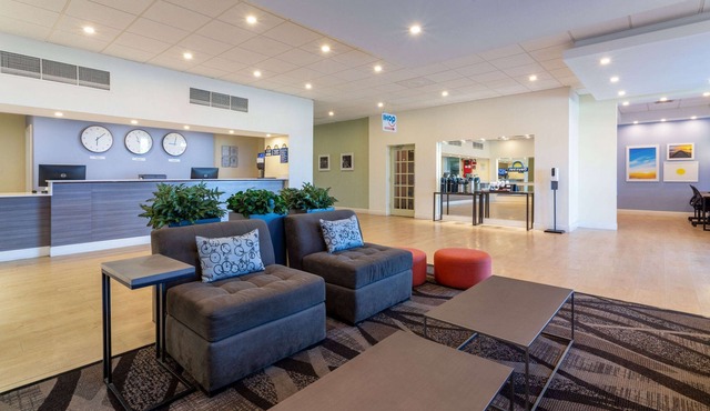 Days Inn by Wyndham Titusville Kennedy Space Center