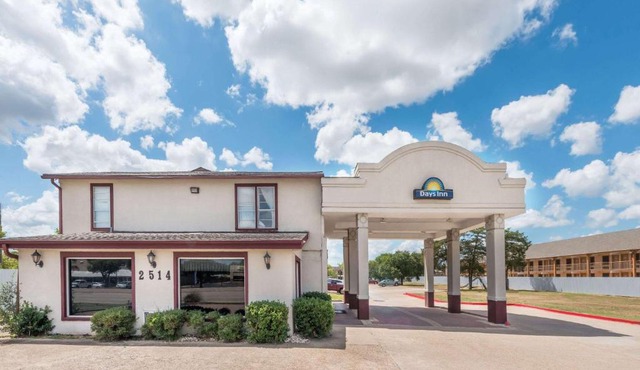 Days Inn by Wyndham Bryan College Station