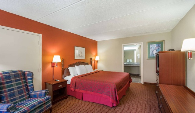 Days Inn by Wyndham Hurricane Mills