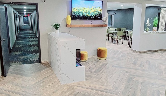 Days Inn by Wyndham Pleasant Prairie Kenosha