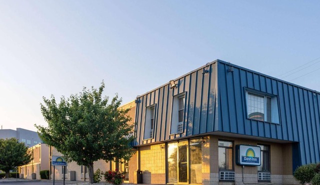 Days Inn by Wyndham Winchester