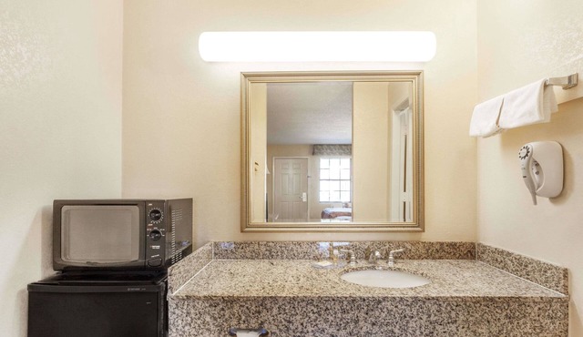 Days Inn by Wyndham Yazoo City