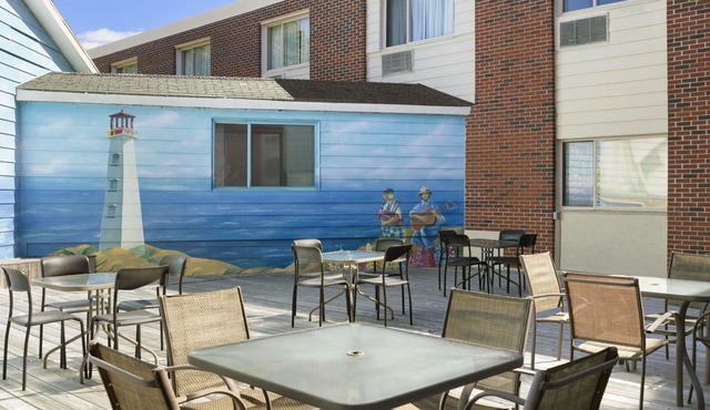 Days Inn & Conference Center by Wyndham Bridgewater