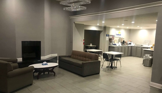 Days Inn & Suites by Wyndham Collierville Germantown Area