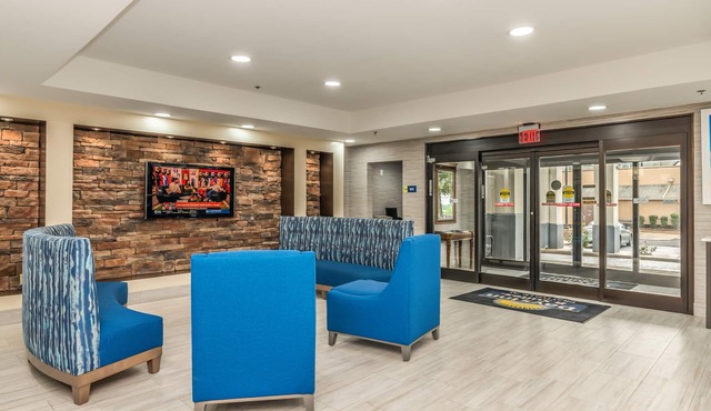 Days Inn & Suites by Wyndham Prattville-Montgomery