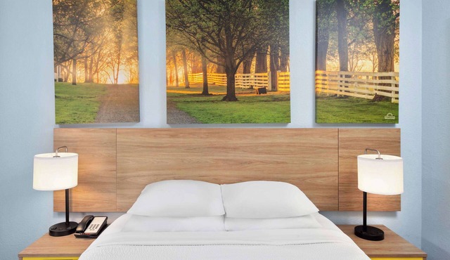Days Inn & Suites by Wyndham Siler City