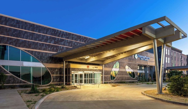 Days Inn & Suites by Wyndham Lubbock Medical Center