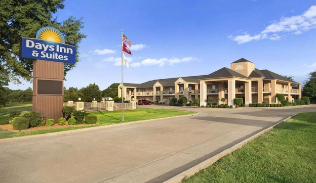 Days Inn & Suites by Wyndham Stuttgart