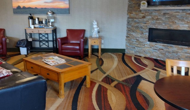 Days Inn & Suites by Wyndham Fargo 19th Ave/Airport Dome