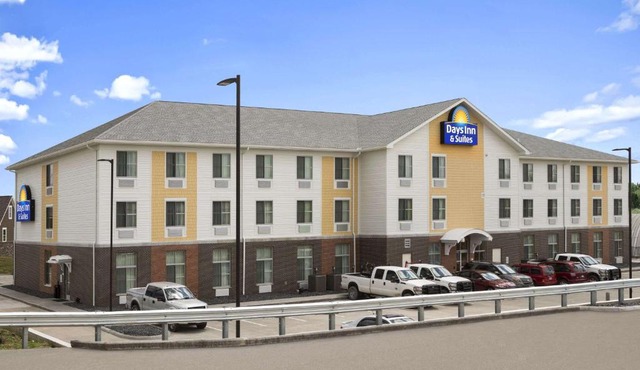 Days Inn & Suites by Wyndham Belmont
