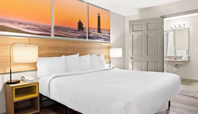 Days Inn & Suites by Wyndham Warren