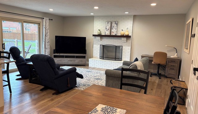 Dayton Kettering 3 bedroom 2 bath ranch garage fireplace outdoor firepit