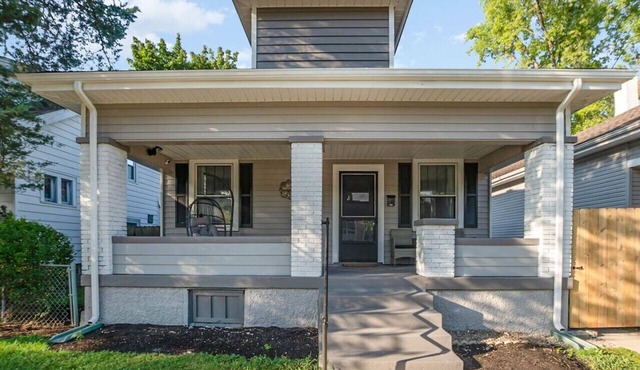 Dayton Street Sports Haven - 3 Bed 2 Bath Sleeps 8