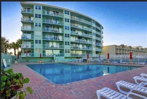 Daytona Beach Club 320- Daytona Dreamin'