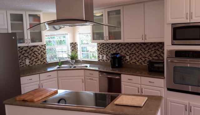 Daytona Beach - Holiday house with pool 5 min from beach 3bedr /2bathr 7 pers.