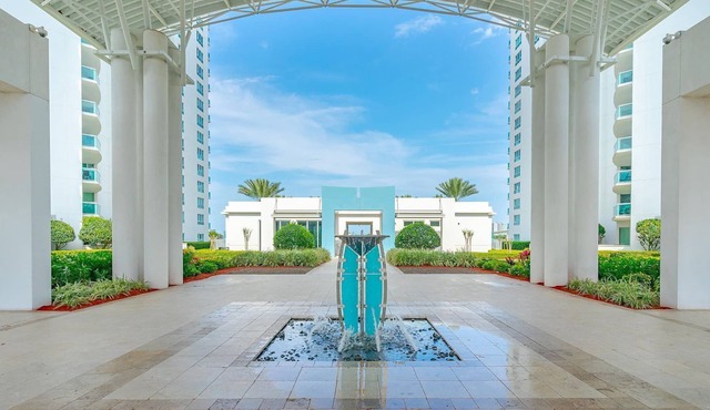 Daytona Beach Luxury water front condo - Ocean/River view. Minimal 25 day